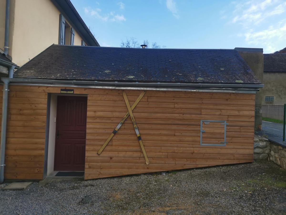 Gite Ha-Py Chalet Campan Luaran gambar