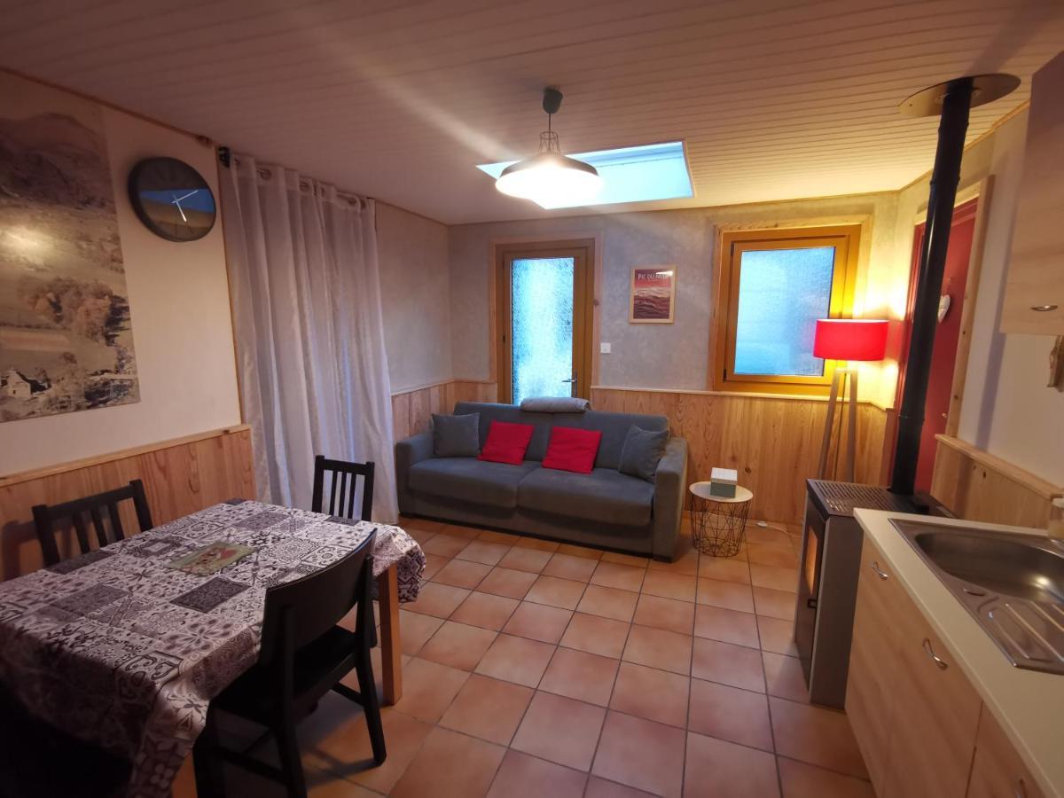 Gite Ha-Py Chalet Campan Luaran gambar