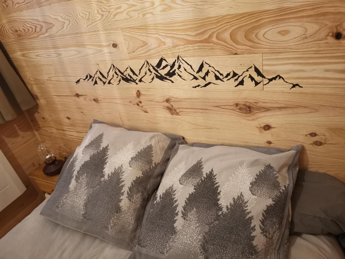 Gite Ha-Py Chalet Campan Luaran gambar