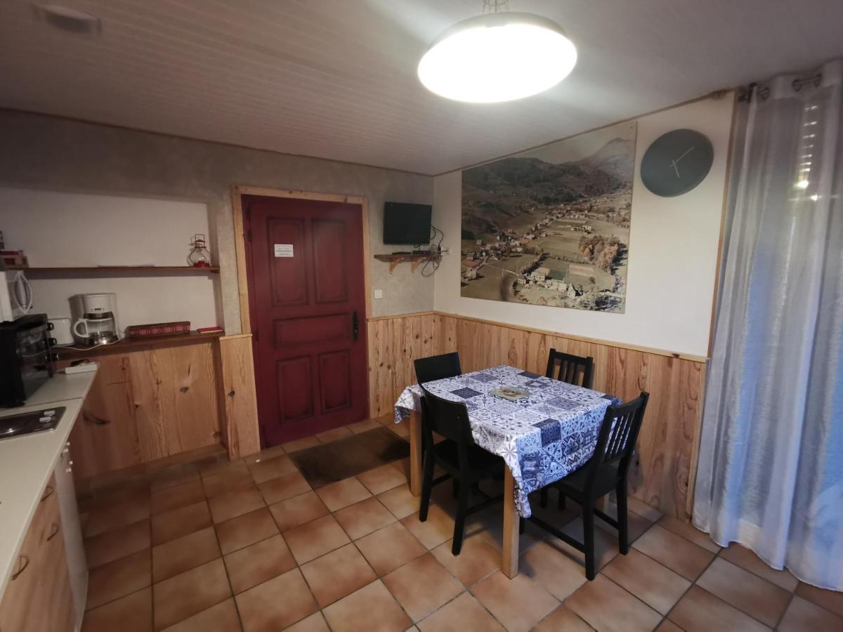 Gite Ha-Py Chalet Campan Luaran gambar