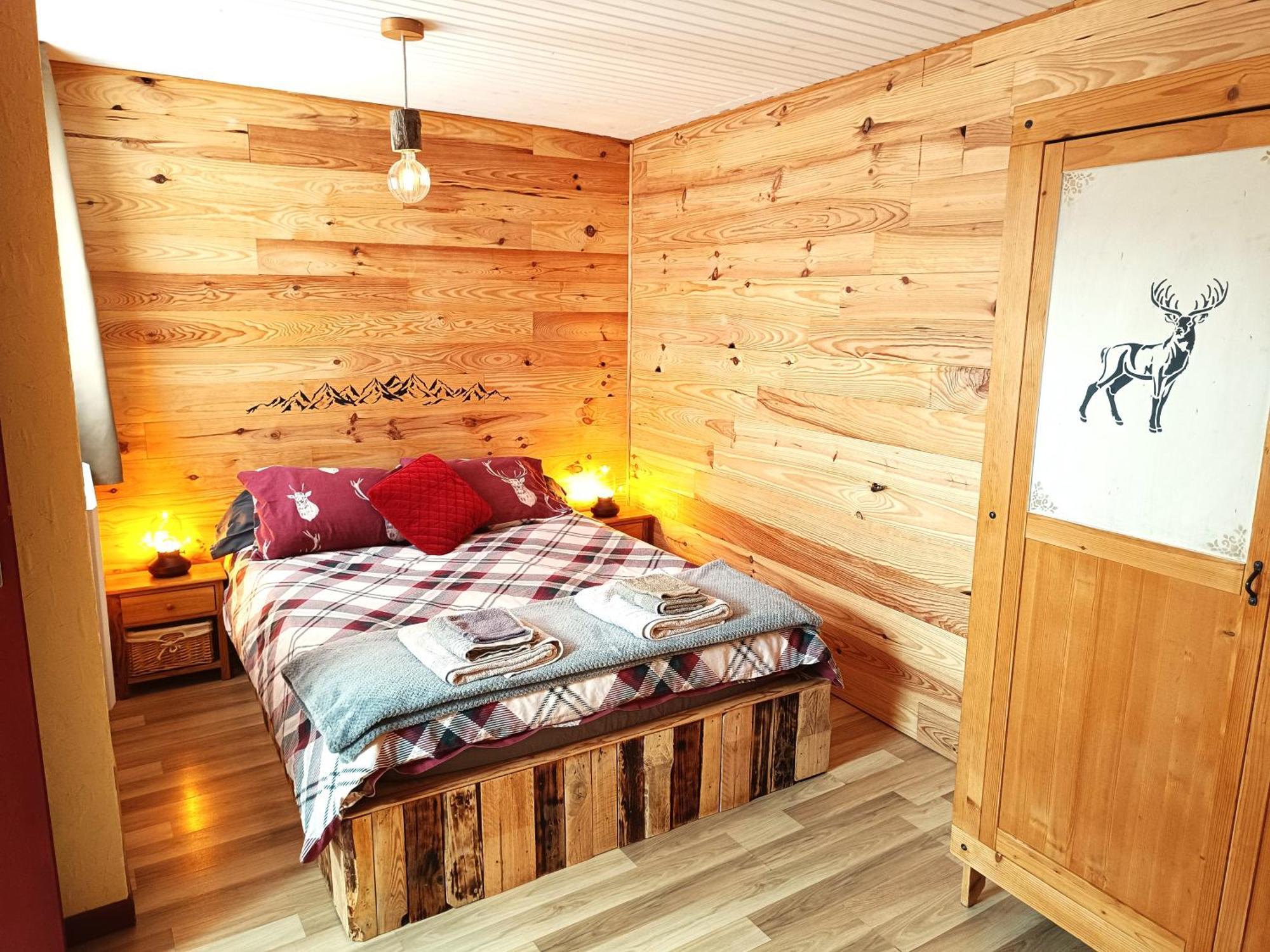 Gite Ha-Py Chalet Campan Luaran gambar